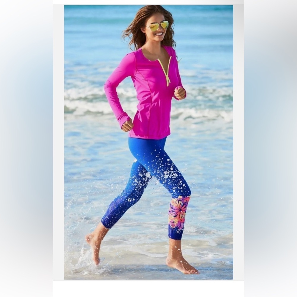 LILLY PULITZER Luxletic Weekender Cropped Legging in Summer Sunset Blue Size XXS